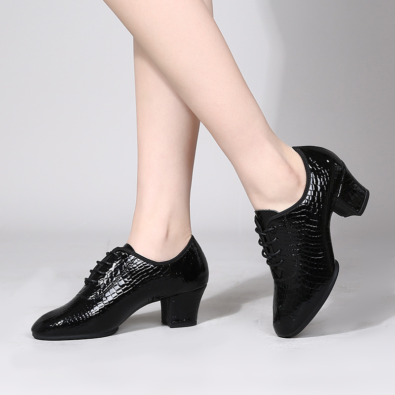 New Teacher Dance Shoes Women's Soft Sole Shoes Practice Shoes Adult Latin Dance Shoes Square Dance Practice Female Adult New Teacher Dance Shoes Women's Soft Sole Shoes Practice Shoes Adult Latin Dance Shoes Square Dance Practice Female Adult