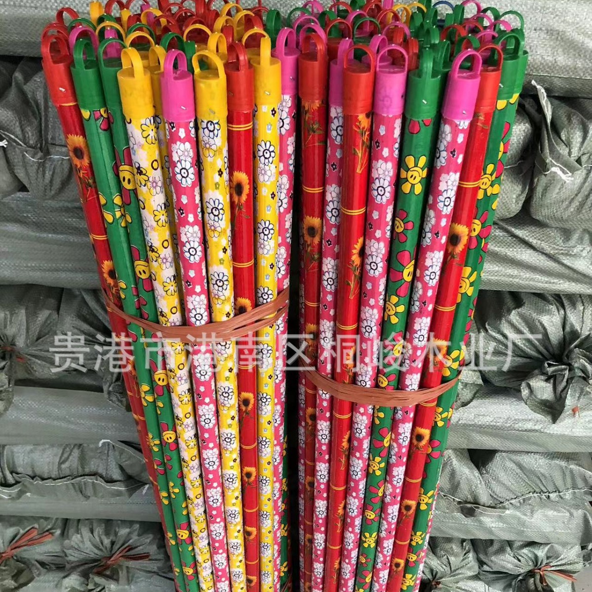 Fabricante de suministro directo de barras de madera barras de PVC barras de pintura barras de goma barras de madera