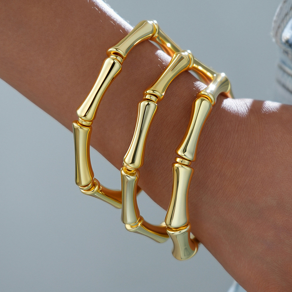 Europa y los Estados Unidos venta cruzada espejo amplio borde abierto pulsera simple personalidad exagerada pulsera de lujo suave sensación de alto nivel