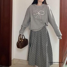 大码胖mm韩系套装蝴蝶结卫衣女装上衣早秋波点百褶半身裙子两件套