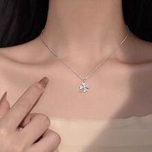 四叶草纯银项链女轻奢简约高级感锁骨链情人节生日礼物送女友闺蜜