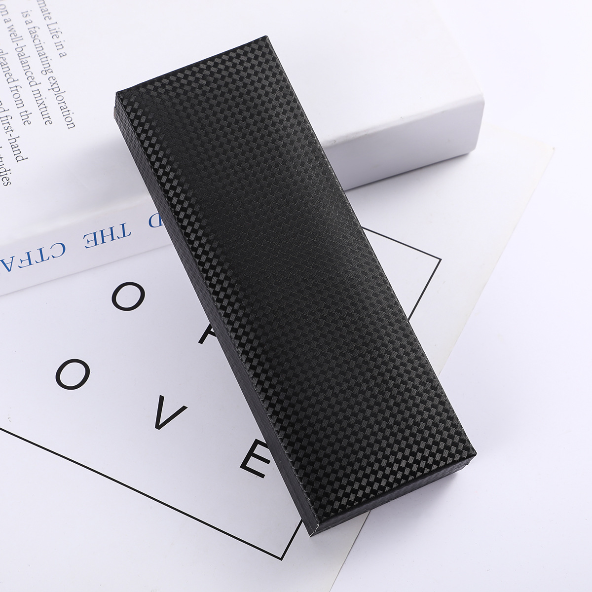 Fabricante al por mayor cajas de bolígrafo negras comerciales cuadrada caja de bolígrafo de fibra de carbono caja de regalo publicitaria de alta calidad logotipo impresa