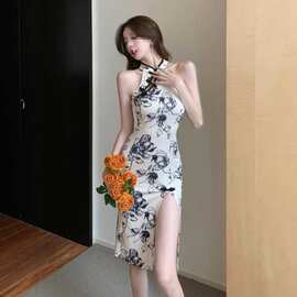 纯欲风改良国潮印花旗袍少女年轻款复古修身无袖挂脖高开叉连衣裙