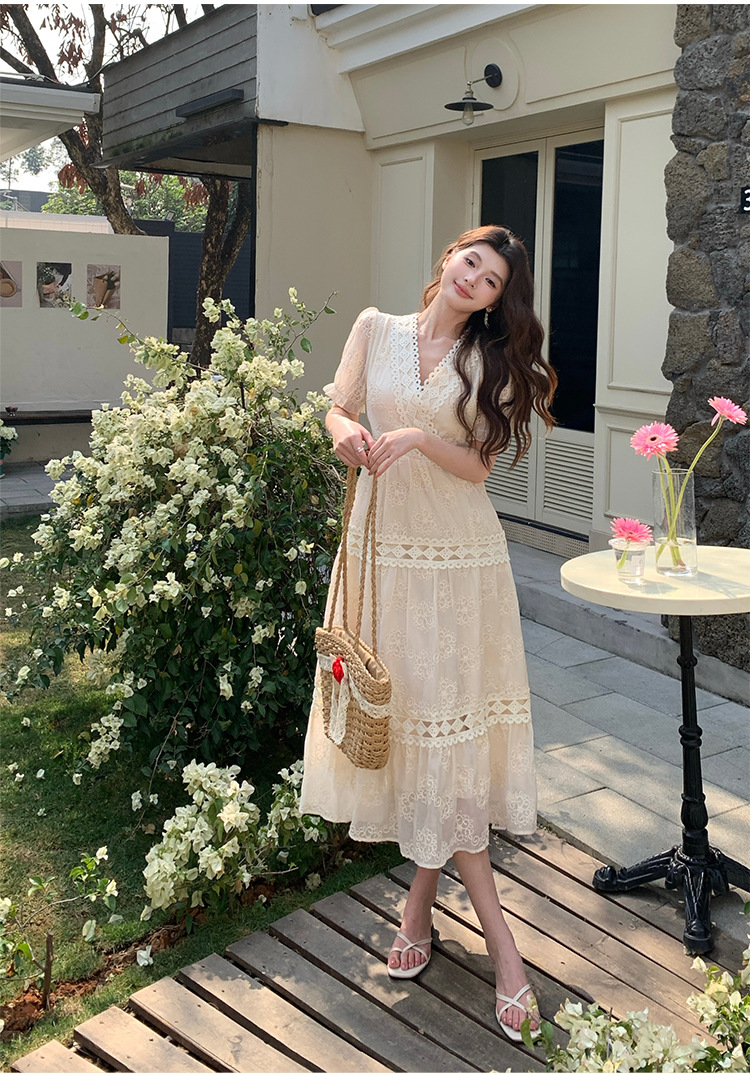 Đầm maxi nữ tay bồng ren hoa V cut-out phong cách Pháp cung đình — xanh lam, màu hồng, màu mơ chi tiết 6