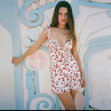 现货901夏季新款2025V领荷叶边短款白草莓真丝法式吊带连衣裙