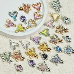 合金UV色保持ペンダント、フィッシュテールリボン、宝石ペンダント、ラインストーン付き合金DIYイヤリング、ハンドネックレス素材