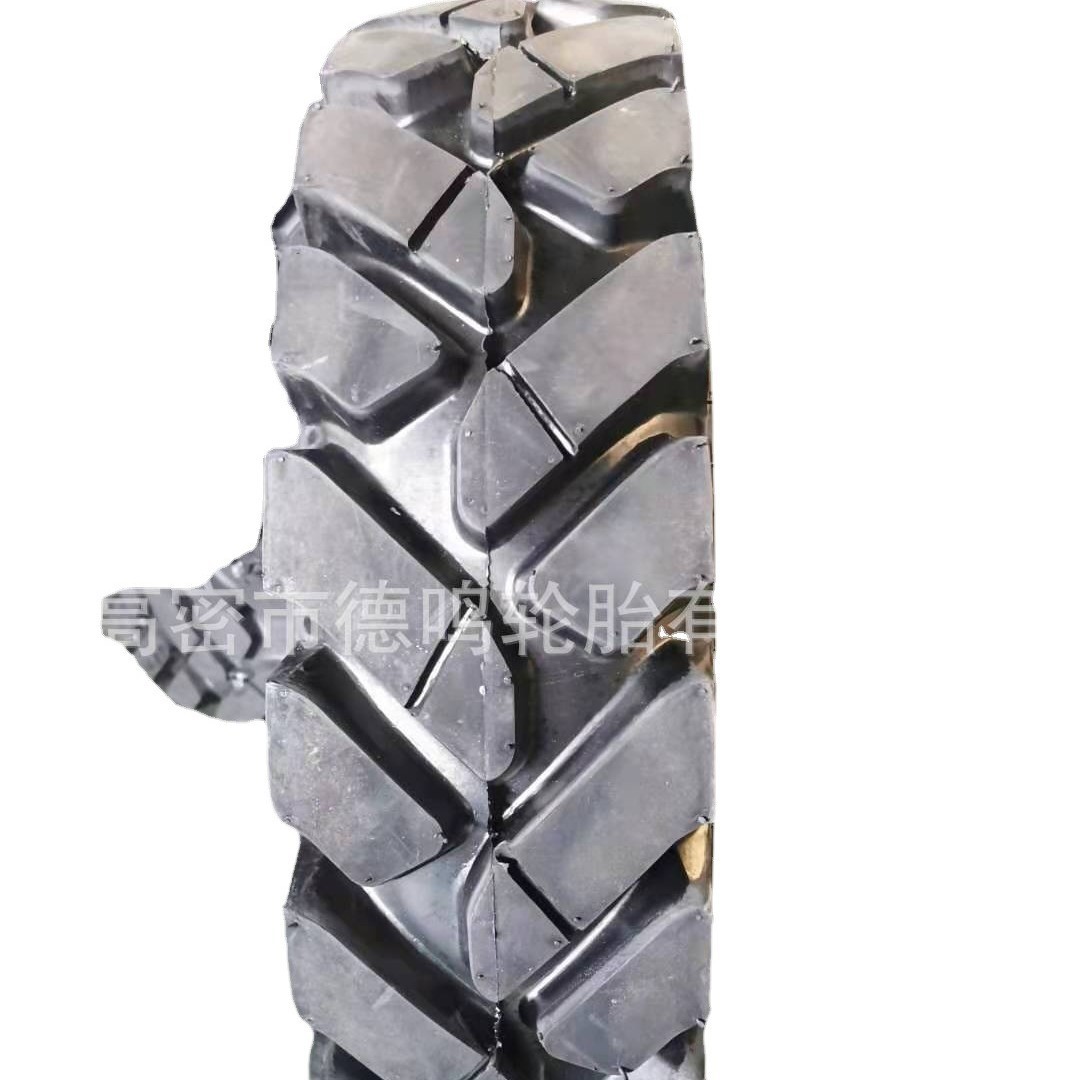 En stock suministro excavadora Trencher neumático 825-16 espiga patrón cross-country