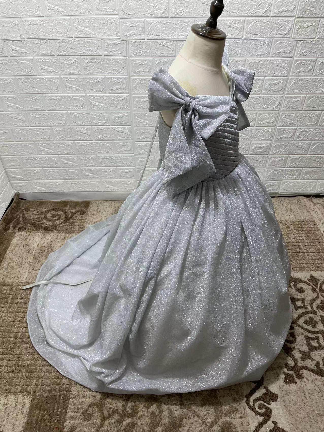 Abito elegante dorato per bambina vestito da cerimonia_voghion.com