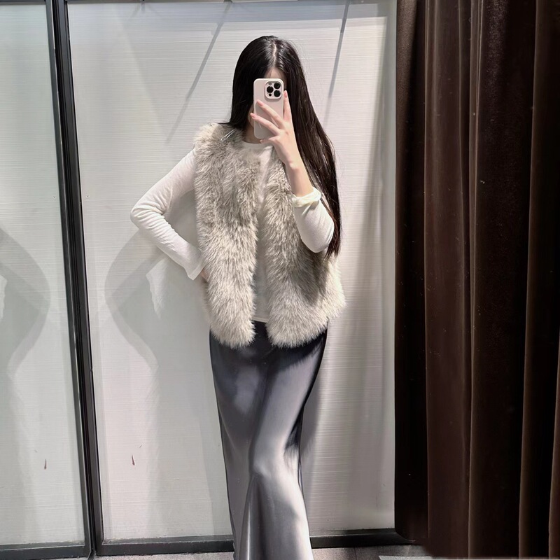 Foreign trade cross-border 2024 ZA series fashionable artificial fur effect sleeveless crew neck vest coat 4369242 Foreign trade cross-border 2024 ZA series fashionable artificial fur effect sleeveless crew neck vest coat 4369242