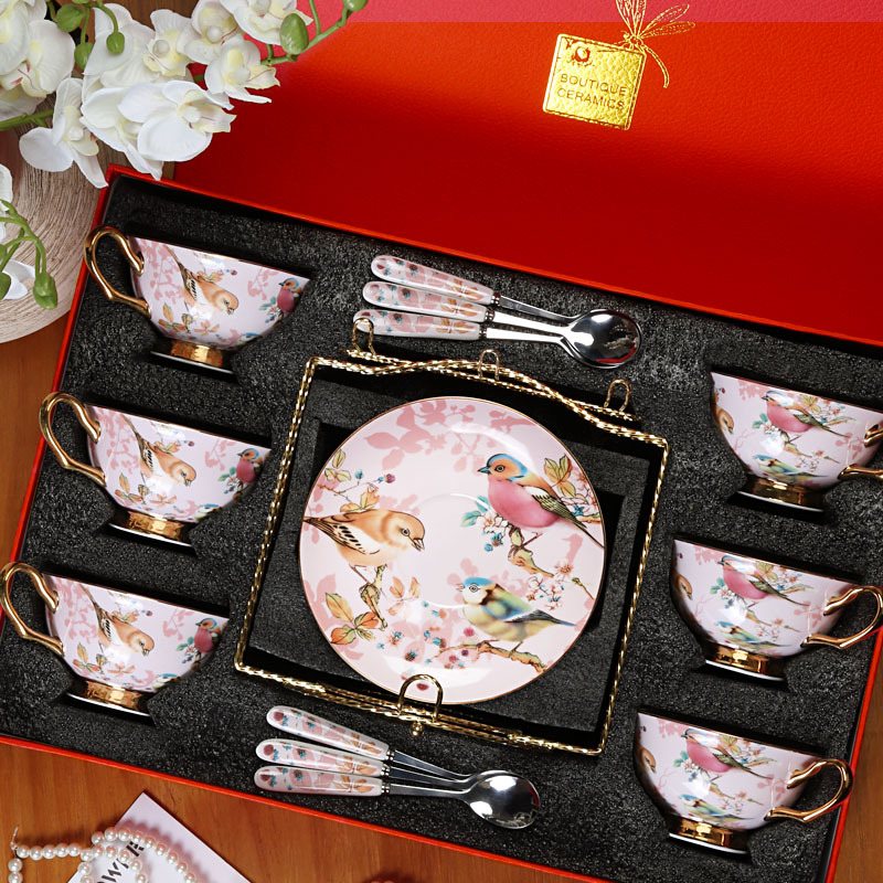 Exquisito hueso China taza de café y platillo de alta gama británica juego de té de la tarde traje de inauguración de la casa novias mano caja de regalo