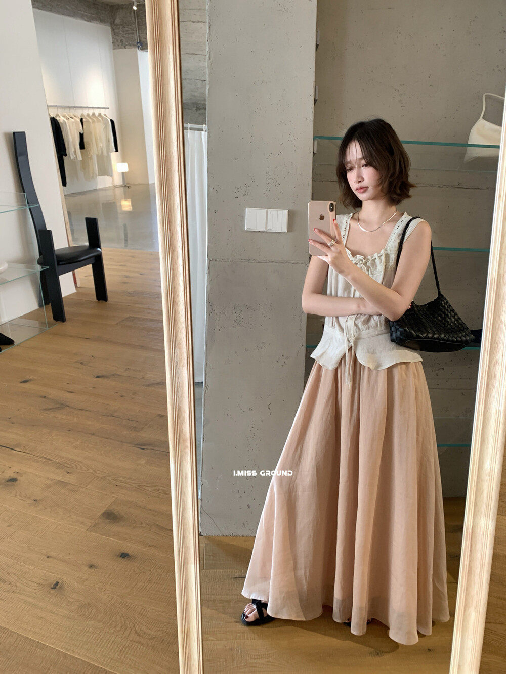 Áo hai dây nữ phong cách Pháp chất liệu linen cổ vuông ren hoa — yến mạch chi tiết 6