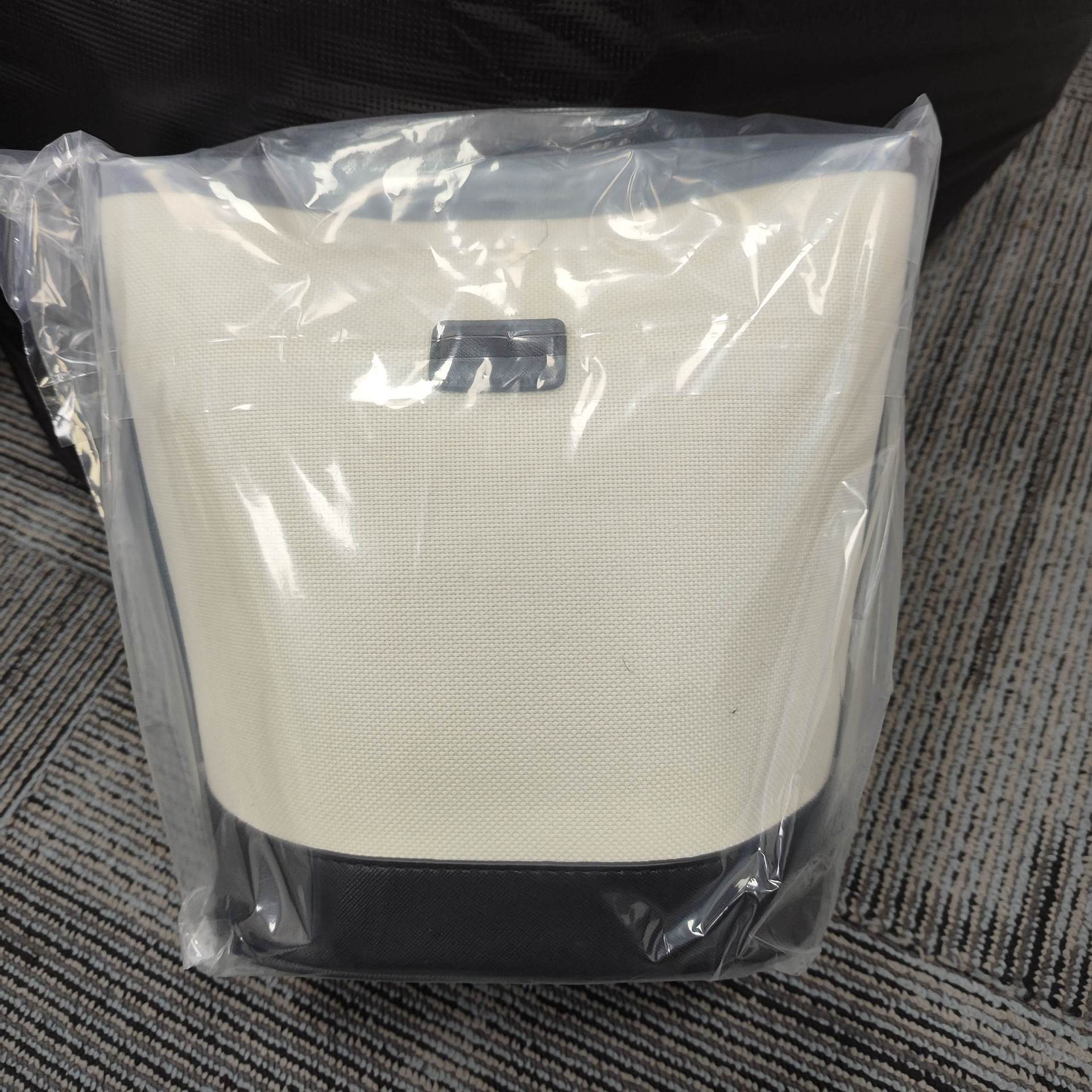 9ffdad529325e234573bfd24637280