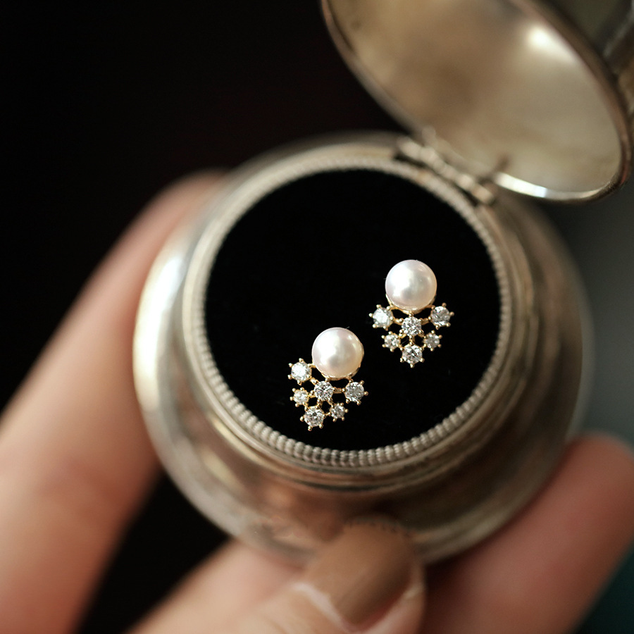 1 Pair Modern Style Korean Style Geometric Plating Inlay Sterling Silver Pearl Zircon Ear Studs display picture 4