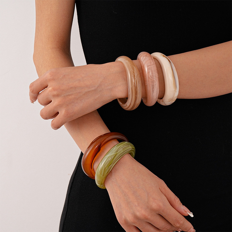 Vintage Glow Acrylic Geometric Open Bracelet European and American Simple Candy-colored Elegant High-end Jewelry for Women