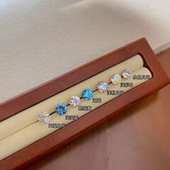 「月光」华子爆闪6mm百搭甜酷辣妹不易过敏钛钢耳骨耳蜗钉耳钉女