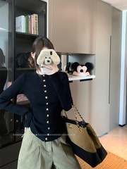 2025新款设计感黑色气质减龄长袖针织衫女装秋季收腰显瘦百搭上衣