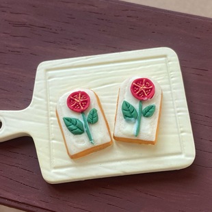 Tomato Flower Simulation Toast Bread Miniature Food Play Mini Baby House dollhouse Bakery Props Ornaments