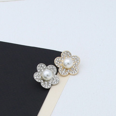 Yodoo STUDIO Light Luxury Floral Diamond Pearl Button Women's Fashion Top Wool Blend Cardigan with Metal Buttons