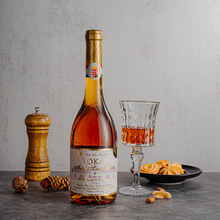 甜酒匈牙利托卡伊金线Tokaji Aszu甜女士葡萄酒2001年6娄贵腐酒