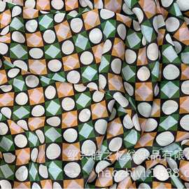 天丝花朵平纹印花布春夏季连衣裙女装面料数码印花热销服饰服装