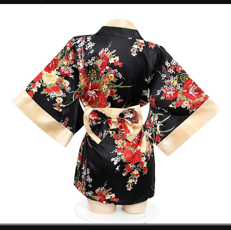 Women’s Japanese-Style Kimono Lingerie Set with Low Neckline, Fitted Waist and Wide Sleeves — detail image 15
