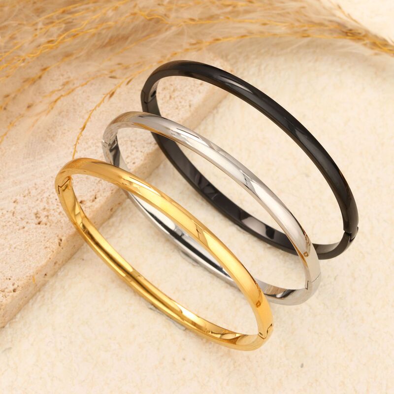 Cross-Border Popular Stainless Steel Smooth Bracelet Simple Buckle Gold Pigment Ring Titanium Steel Bracelet Manufacturer Electroplated 18K Gold