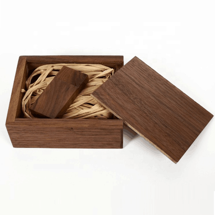 11444177341_1804004027