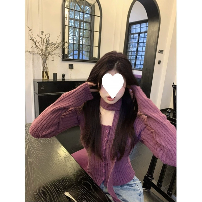 2024 новый темперамент сестра фиолетовый ямный трикотажный кардиган женский осенний дизайн чувствует себя тонким внутри короткий свитер
