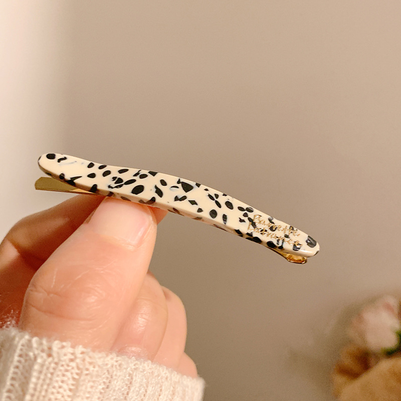 895876049557sfbab94af-4d24-43c