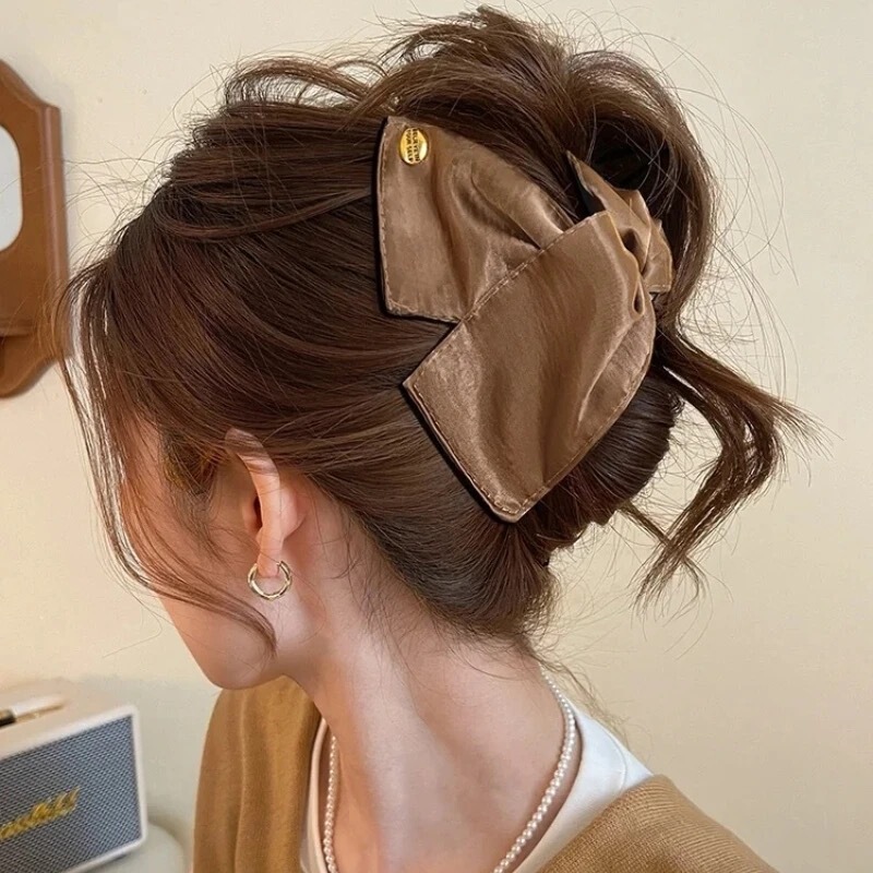 フレンチサテンゴールドラベルトライアングルグリッパー女性用ハイエンド2025新しい後頭部ヘアピンサメクリップヘアアクセサリー|undefined