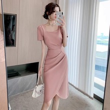 高级感粉色方领连衣裙夏季2024新款显瘦薄款法式泡泡袖仙女初恋裙