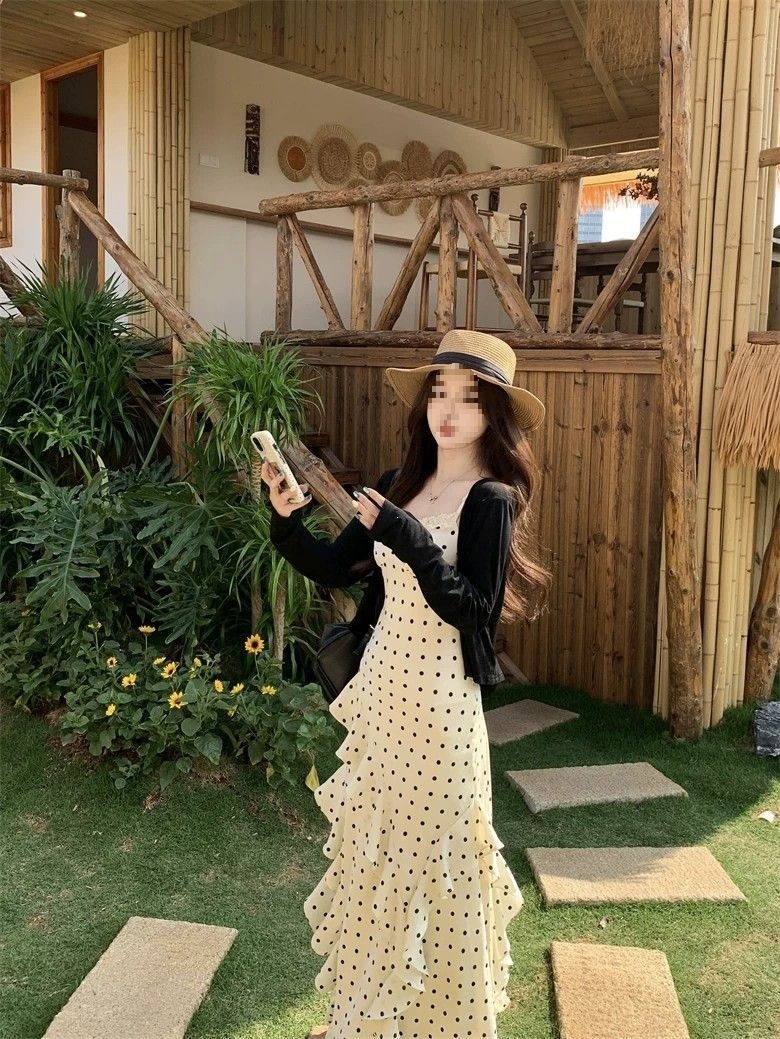 Váy maxi nữ thắt eo kiểu Pháp dây mảnh họa tiết chấm bi — Váy trắng gạo, Bộ đồ đen chi tiết 18