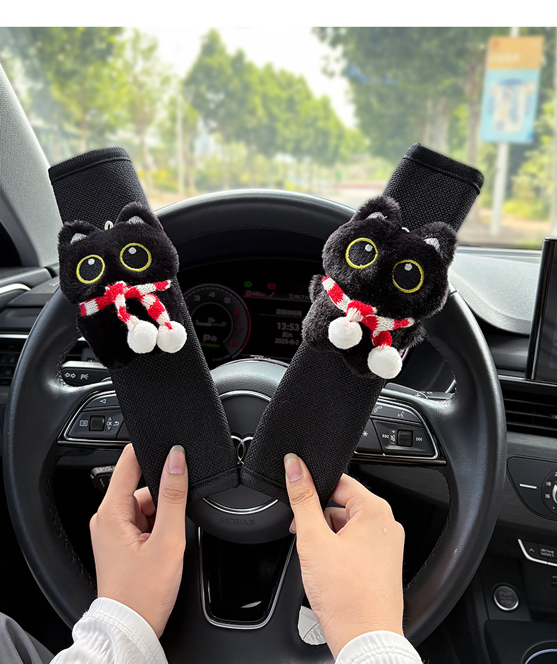 Cute Little Black Cat Car Seatbelt Shoulder Pad, Car Accessory, Protective Cover, Plush Toy, Car Interior Decoration, Anti-Neck Strangulation for Women