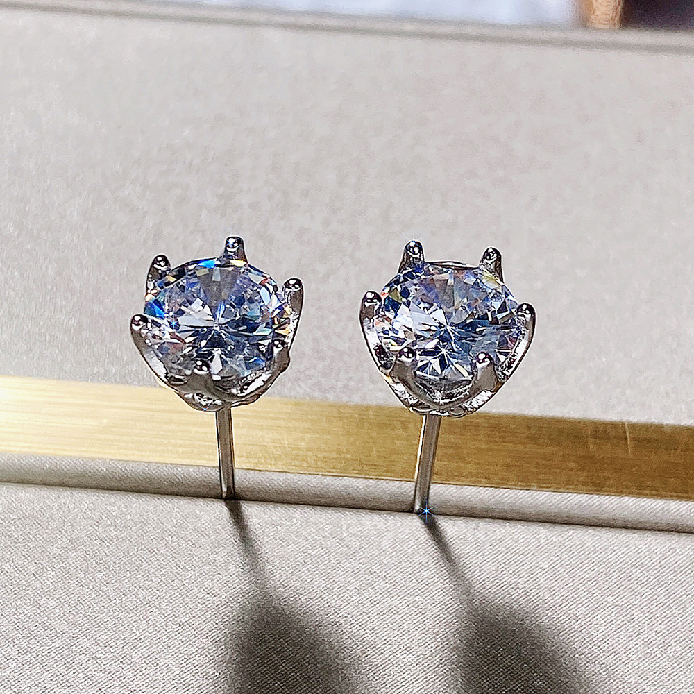 Mode Klassische Sechs-klaue Einzelne Diamant-zirkon-ohrringe Einfache Kupfer-ohrringe display picture 5