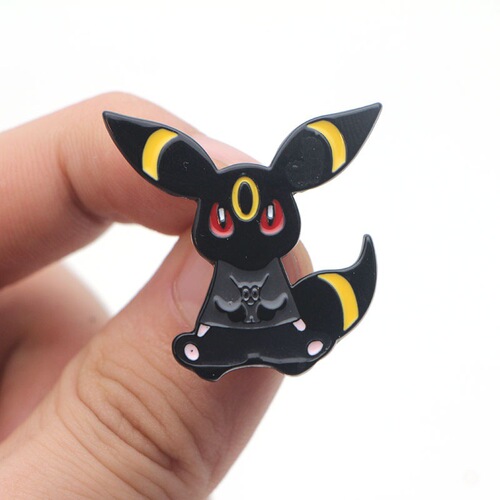 Japanese comics, European and American cute adventure cartoons, brooches, clothing, alloy pins, hats, scarves, badges, pendants, accessories