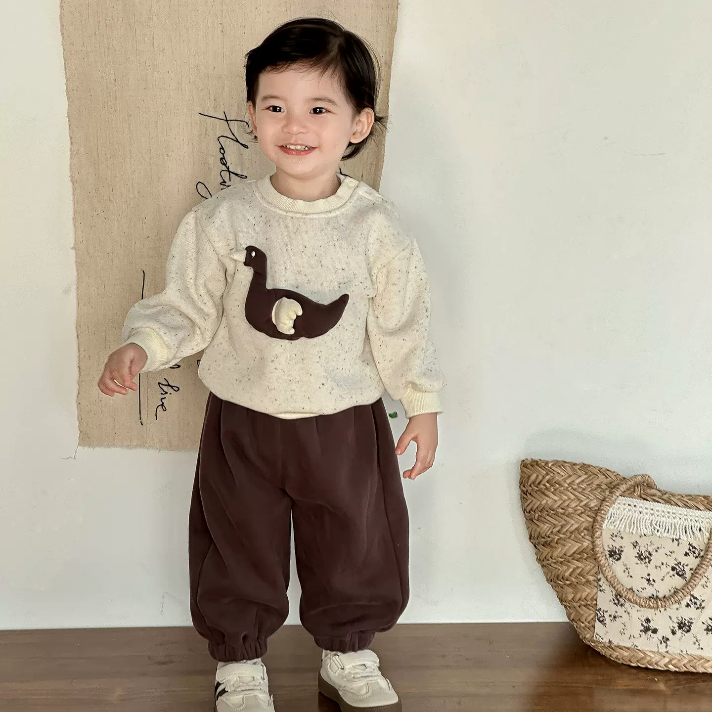 点兮2025秋冬新款婴幼儿针织加绒套装宝宝韩版小鹅卫衣卫裤两件套