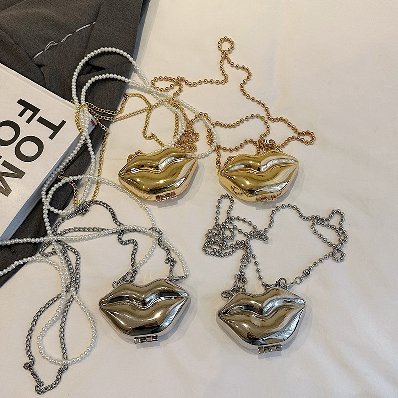 Linda fragancia pequeña personalidad labios metálicos mini cadena para mujer pequeña bolsa cuadrada 24 verano nuevo bolso de mensajero de un solo hombro