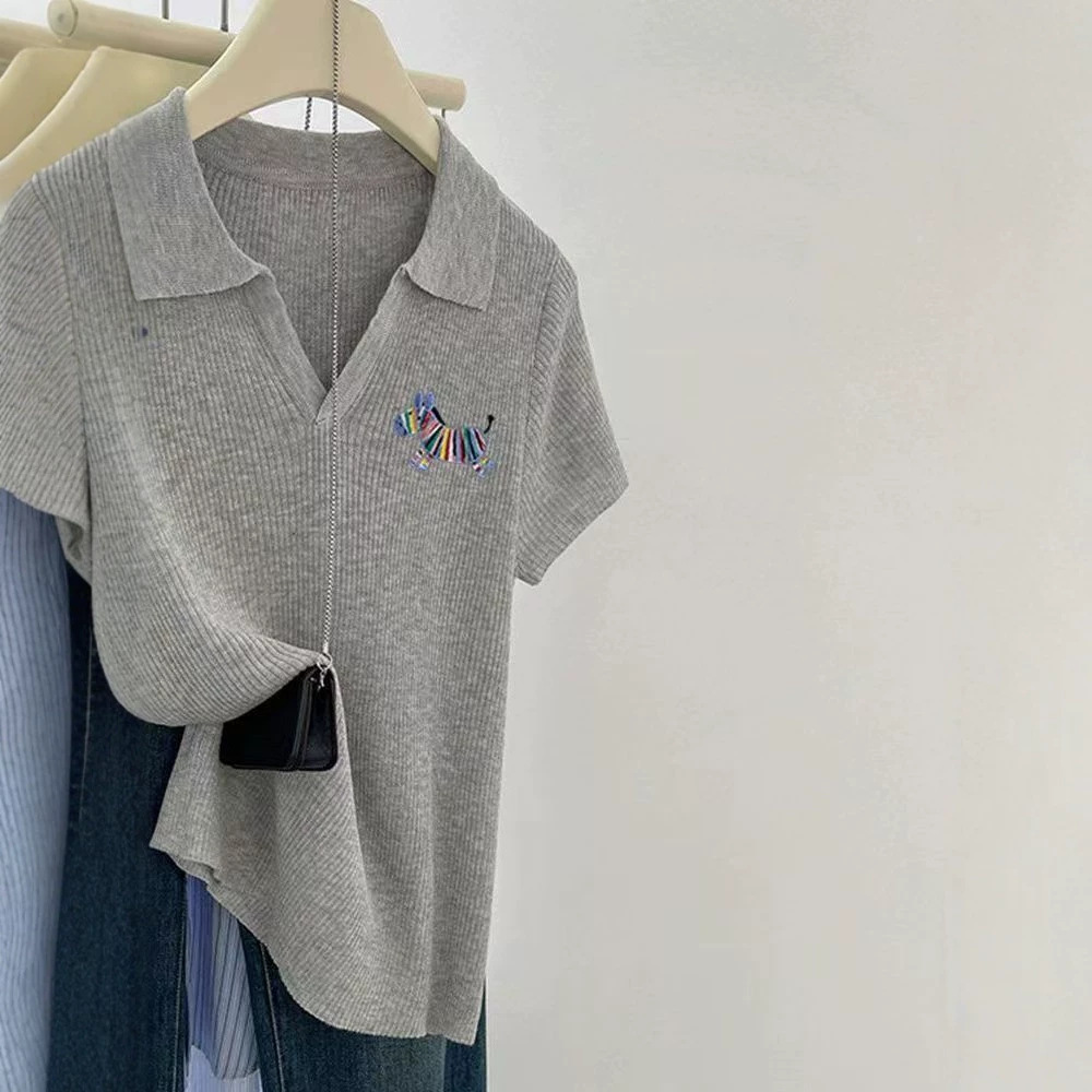 Áo thun polo nữ cổ bẻ tay ngắn thêu hình ngựa nhỏ chất liệu lụa băng mỏng mát — màu xám chi tiết 1