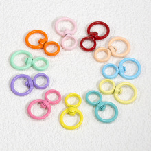 烤漆简约圆形万向扣合金钥匙扣8字旋转扣链接环钥匙扣DTY材料批发