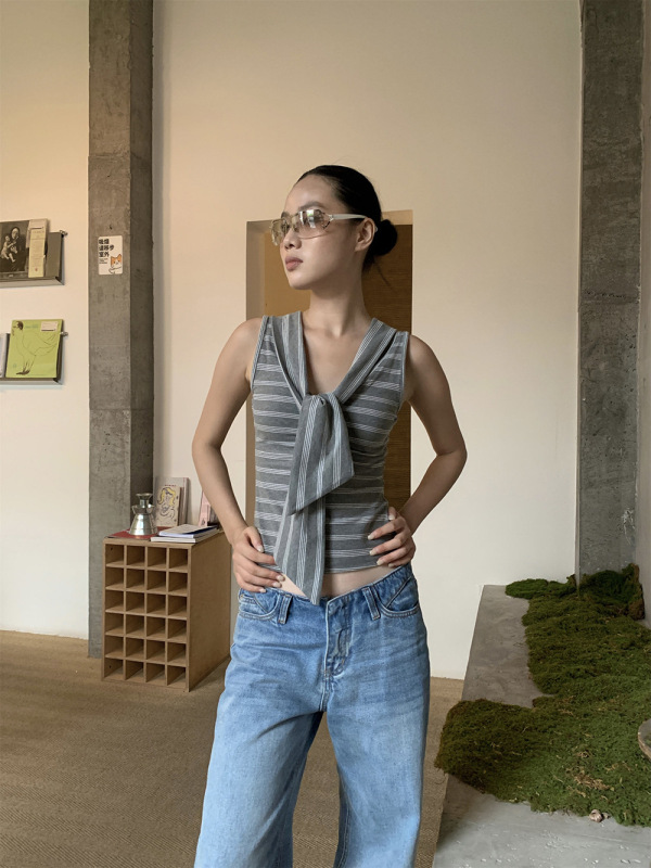 [9hour] ホットガールスタイル偽ツーピースストラップベスト女性 2025 夏ニッチベストストライプトップ c6667|undefined