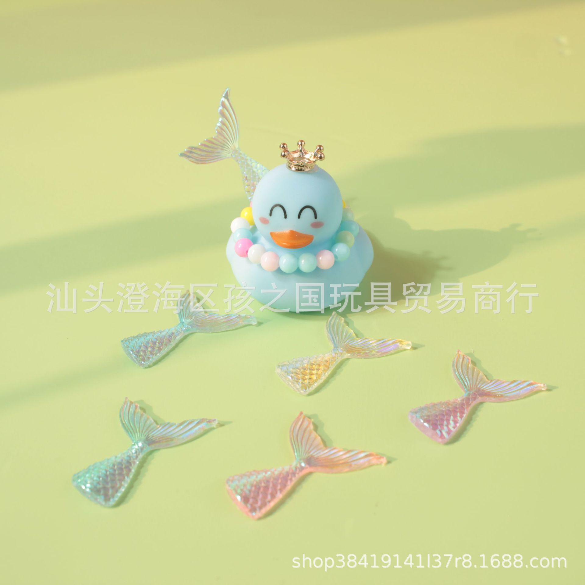 Accesorios de agua transfronterizos pato amarillo 8 sombrero bufandas decoración mano limón té de leche regalo