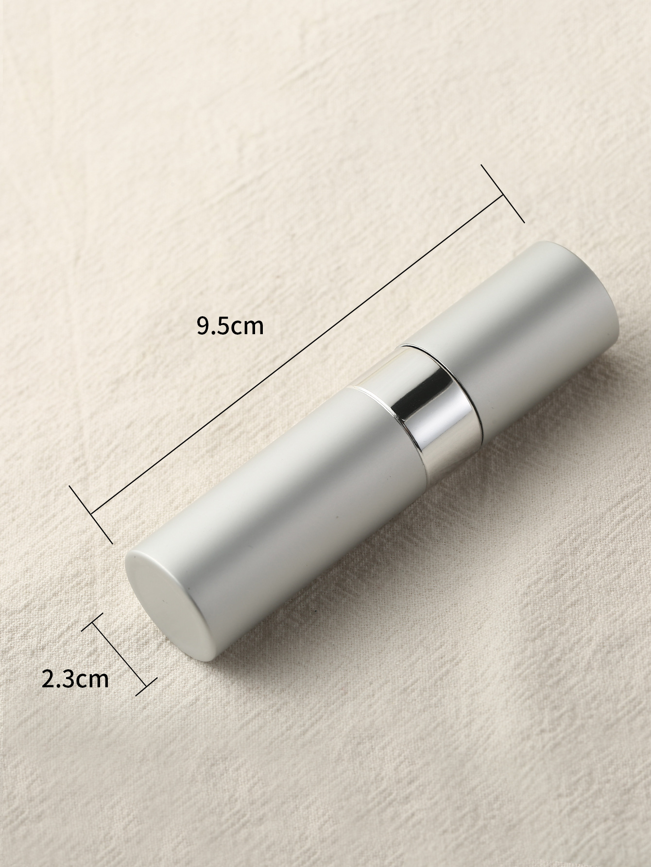 8ml botella de perfume giratoria de alta gama Mini portátil pequeño perfume de alta apariencia sub-botella de aluminio botella de spray oral