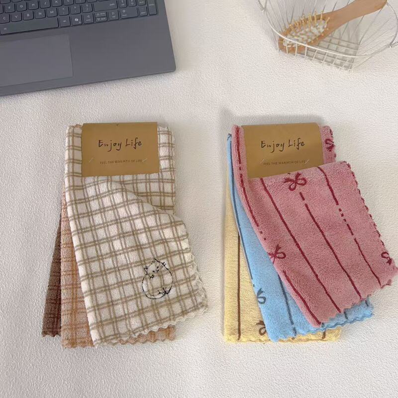 Coral Velvet Printed Small Towel, Thickened Cleaning Cloth, Kitchen Cleaning Towel, Wholesale Quick-Drying Multifunctional Square Towel, Hand Towel Coral Velvet Printed Small Towel, Thickened Cleaning Cloth, Kitchen Cleaning Towel, Wholesale Quick-Drying Multifunctional Square Towel, Hand Towel