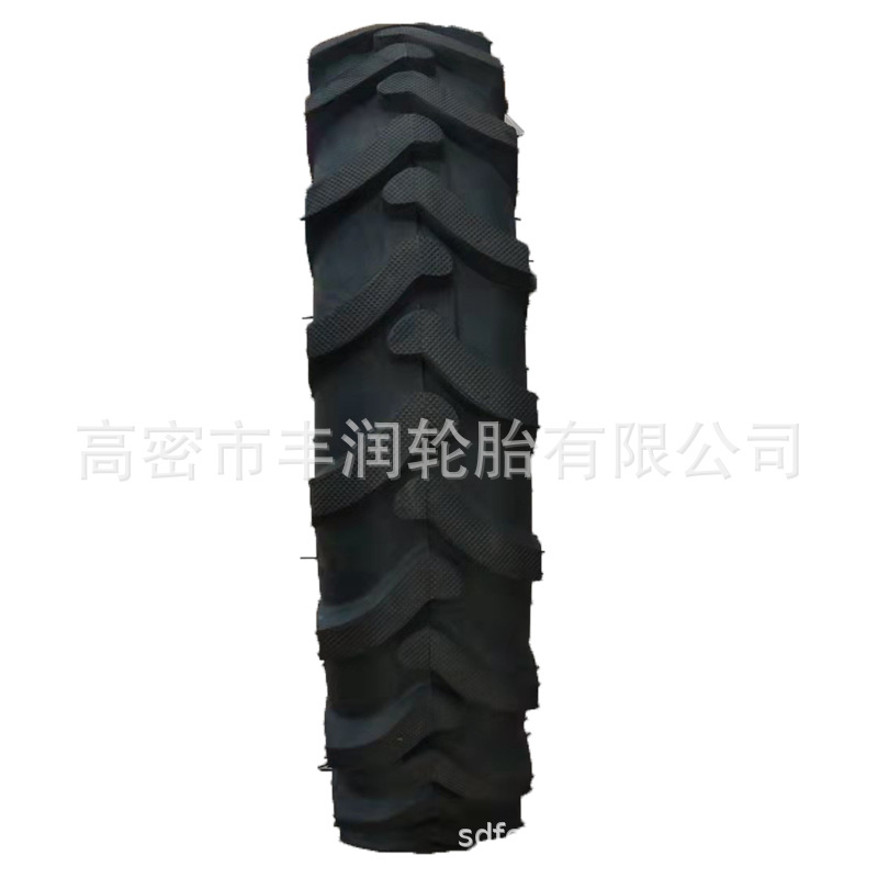 四轮拖拉机轮胎人字轮胎9.5-24 9.5-20人字胎抓地虎水旱两用轮胎