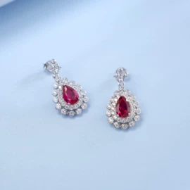 戒指;项链;宝石手饰