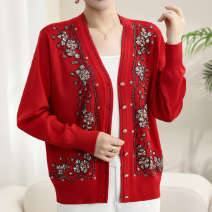 2025 New Heavy Beaded Mother's Clothing, Middle-Aged Long-Sleeved Women's Loose Slimming Belly-Covering Plus-Size Versatile Knitted Top