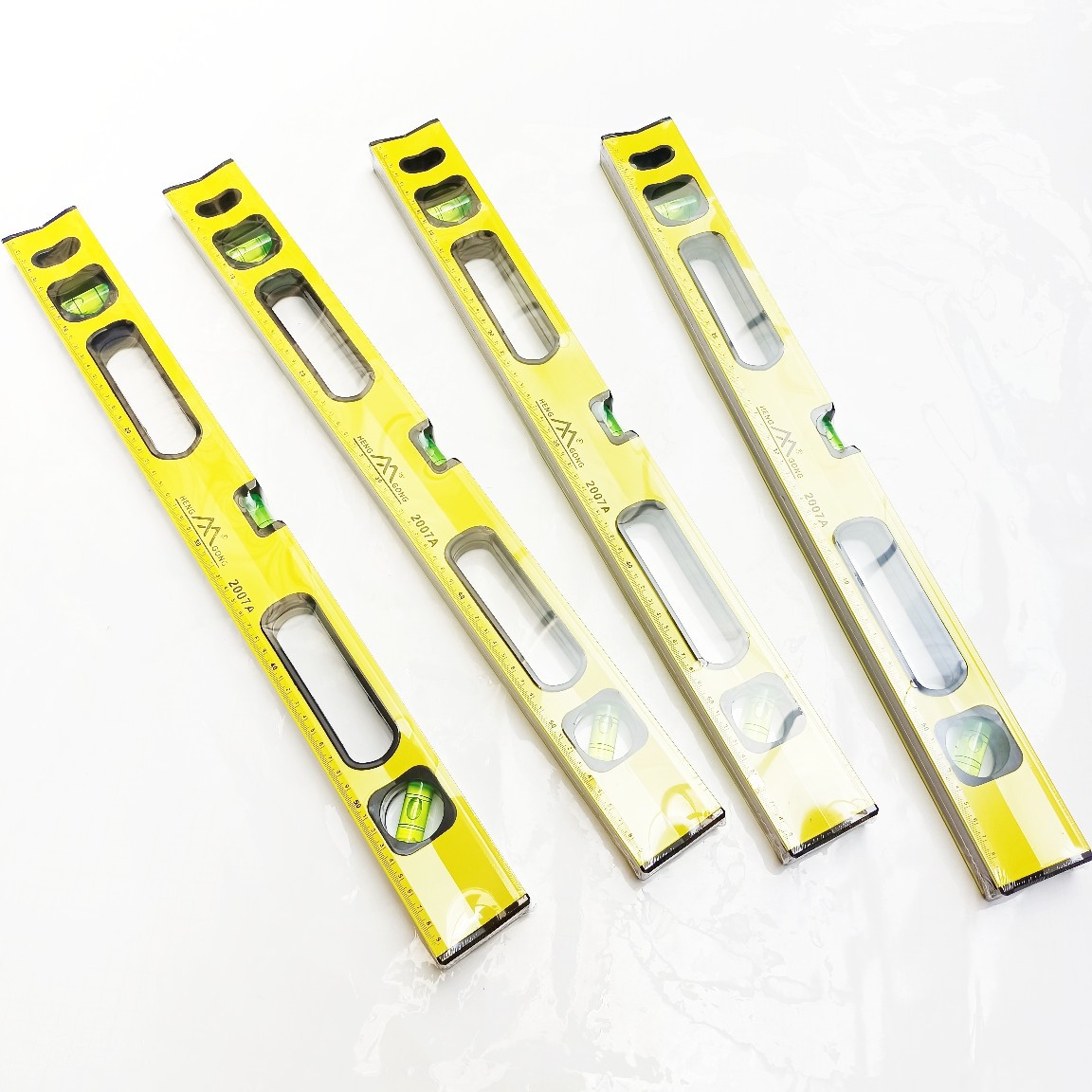 临沂五金现货供应强磁水平尺高精度 建筑装修工具铝合金平衡尺