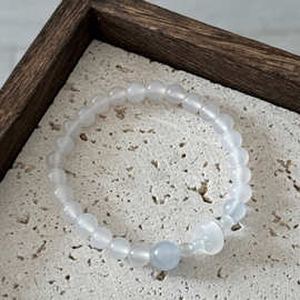 海盐奶冻蓝玉髓白色清新白玉手串简约百搭玉石手腕闺蜜礼物女款