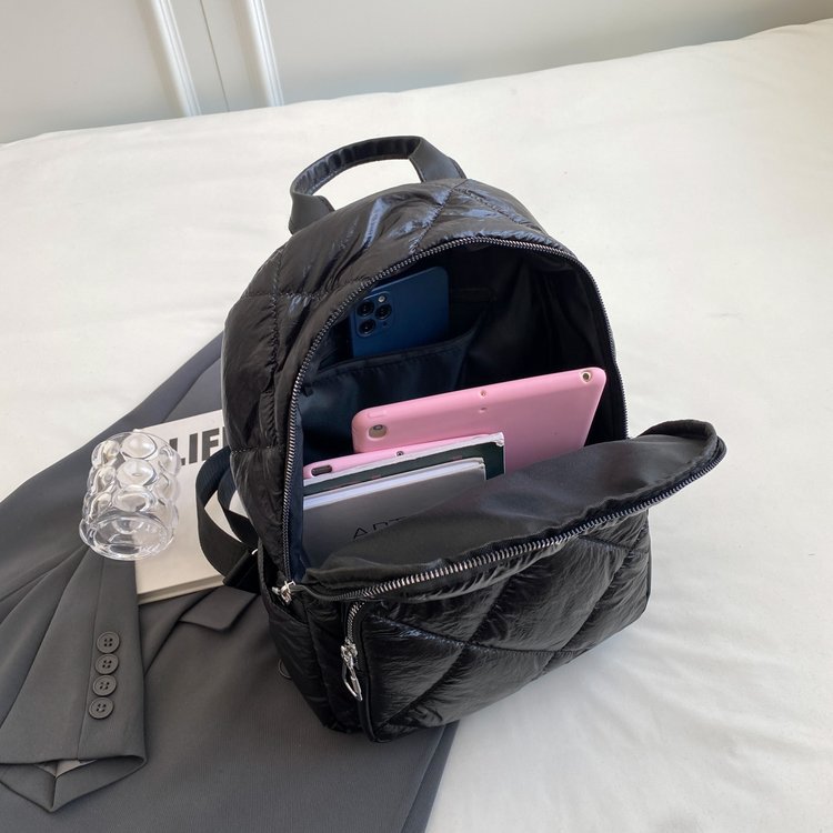 Mochila de algodón acolchada transfronteriza mochila de rombo para mujer 2023 nueva gran capacidad estilo coreano casual viajero estilo coreano viaje de regreso