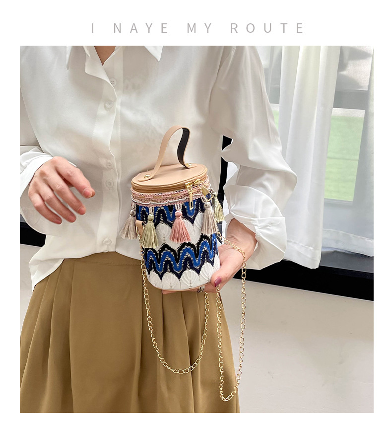 Kleine, zylindrische Handtasche im ethnischen Stil für Damen im neuen Trend 2024, Umhängetasche mit Quaste, personalisierte Tasche_voghion.com